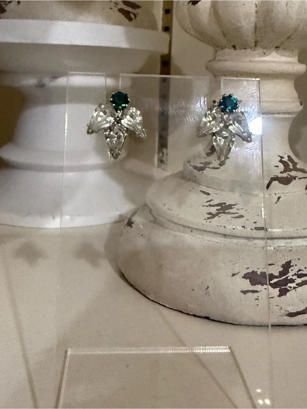 Silver Toned Pronged Studs With Emerald Accent